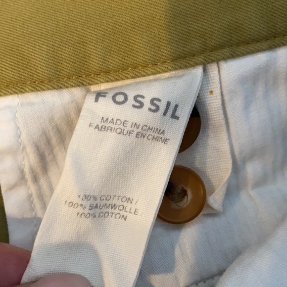Fossil Cuffed Hem Button Pocket Green Khaki Shorts - Picture 11 of 12